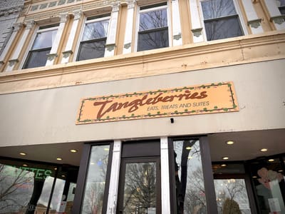 Tangleberries Cafe + Coffee