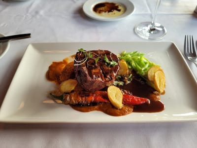 Taste Restaurant and Wine Bar