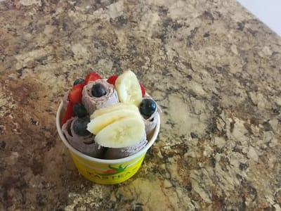 TASTEAS Bubble Waffle,Tea & Rolled Ice Cream