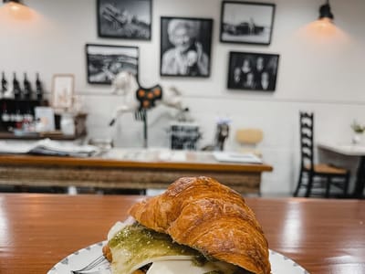 Testa Coffee & Wine Shop