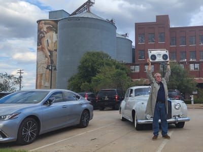 TexaKona FM 107 Drinks & Café - TKFM