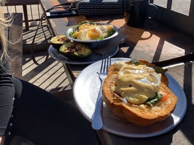 The 806 Coffee + Lounge