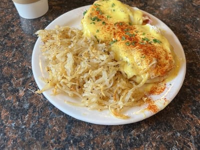 The Ahnapee Creamery & Cafe