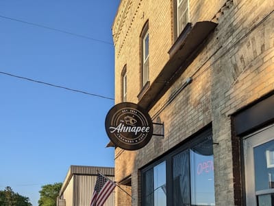 The Ahnapee Creamery & Cafe