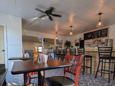 The Ahnapee Creamery & Cafe