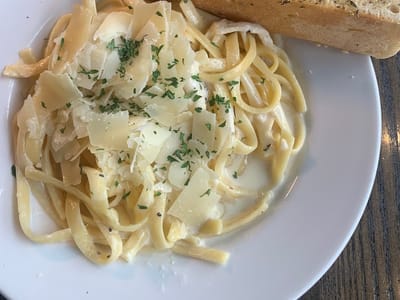 The Basil Leaf Café