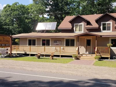 The Boulevard Restaurant & Bar