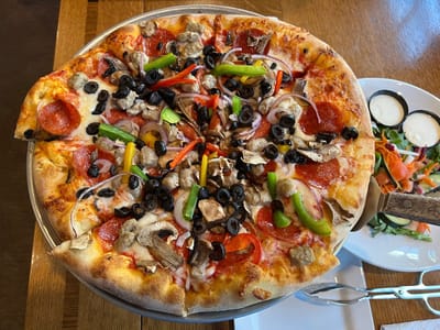 The Cafe on Hawk Creek