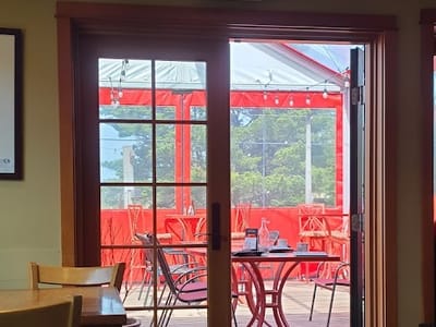 The Cafe on Hawk Creek