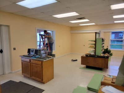 The Cardinal Cafe & Crafts Center