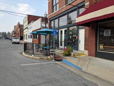 The Clay Cup - A Coffee Pottery