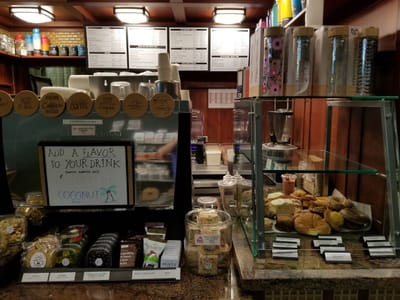 The Coffee Bean & Tea Leaf First Hawaiian Center