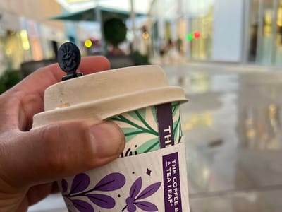 The Coffee Bean & Tea Leaf Ka Makana Ali'i