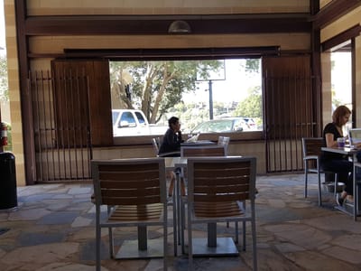 The Coffee Bean & Tea Leaf