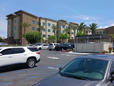 The Coffee Bean & Tea Leaf