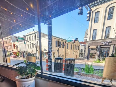 The Coffee Fox - Broughton St.