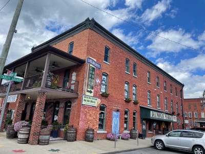 The Crossing Coffee Bar