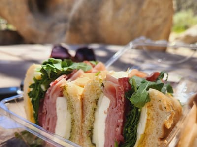 The DEZ fine food - takeaway - catering