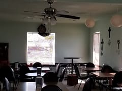 The Donut Palace Cafe'