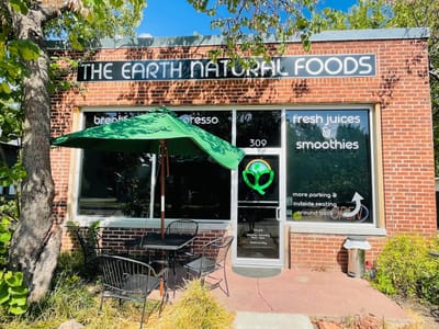 The Earth Café & Deli
