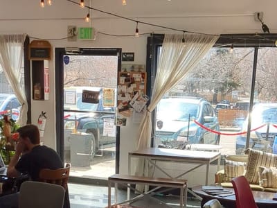 The Fox Den: No Waste Cafe & Roastery