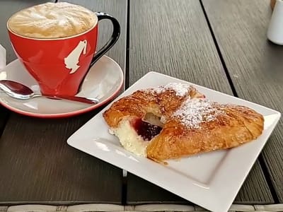 The French Café - Hamlin