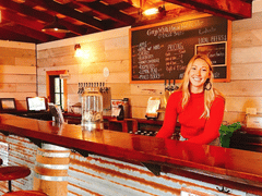 The Gorge White House