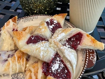 The Grove Cafe & Bakery