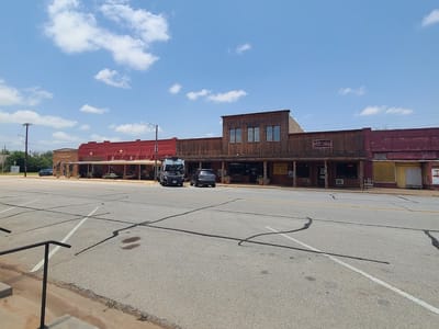 The Hole In The Wall Cafe