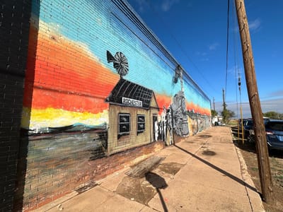 The Hole In The Wall Cafe