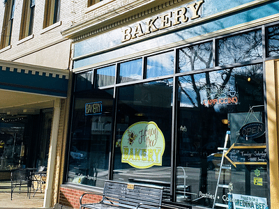 The Honey Bee Bakery