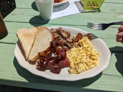 The Hummingbird Cafe