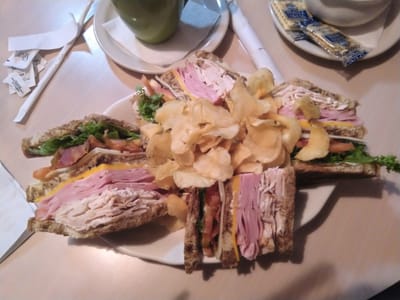 The Hummingbird Cafe