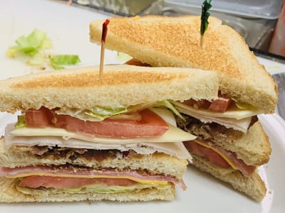 The Hungry Bear Cafe