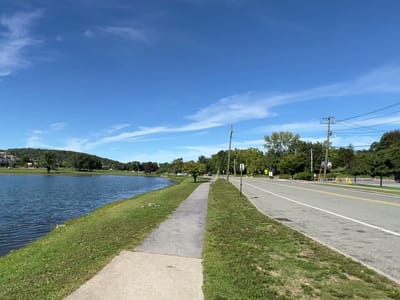 The Lakes Coffee & Deli