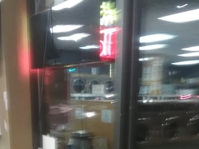 The Laundry Room Laundromat-Tanning