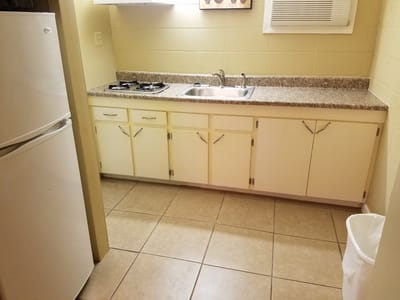 The Lux Motel and Cafe