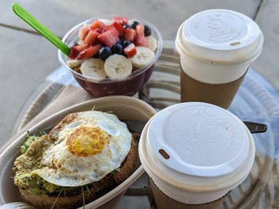 The Neighborhood Cafe & Juice Bar