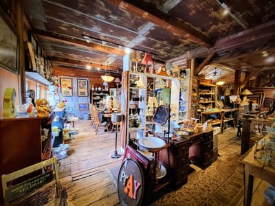 The Nickel Barn & Coffee Shop