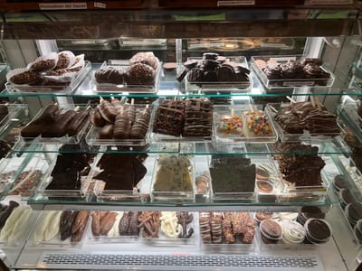 The Nut House - Ice Cream - Bakery - Coffee