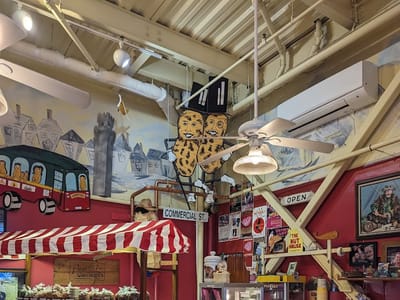 The Nut House - Ice Cream - Bakery - Coffee