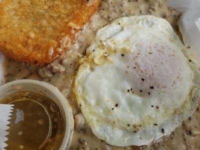 The pit stop, breakfast kn the deck