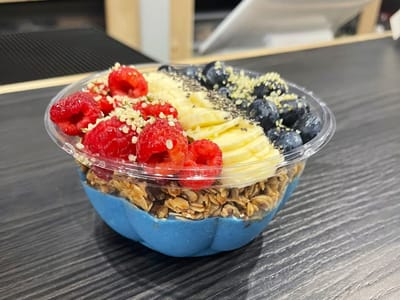 The Porch Kombucha, Tea + Açaí Cafe