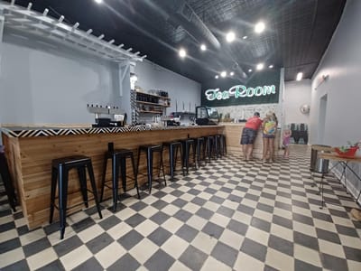 The Porch Kombucha, Tea + Açaí Cafe