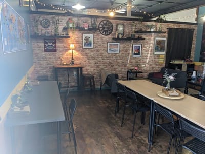 The Primitive Waffle Cavé