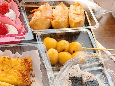 The Ragged Edge Art Bar and Gallery