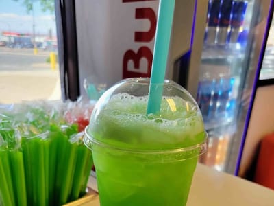 The Swirl Cafe Frozen Yogurt , Smoothies and Boba tea