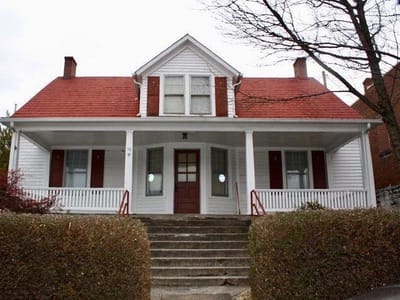 The Weeping Willow Cafe & Tap House