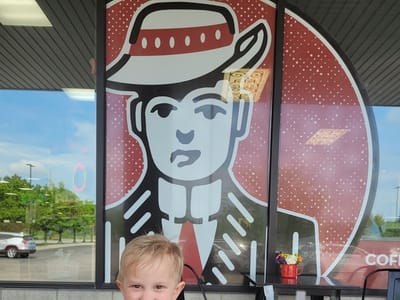 Thee Old Fashioned Gentleman