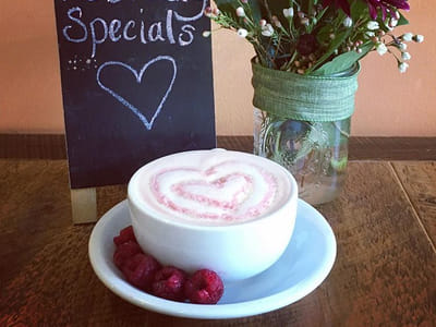 Three Little Birds Cafe & Juice Bar